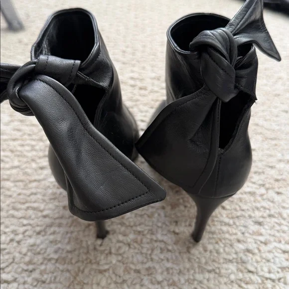 Dior leather bow booties - Picture 8 of 17